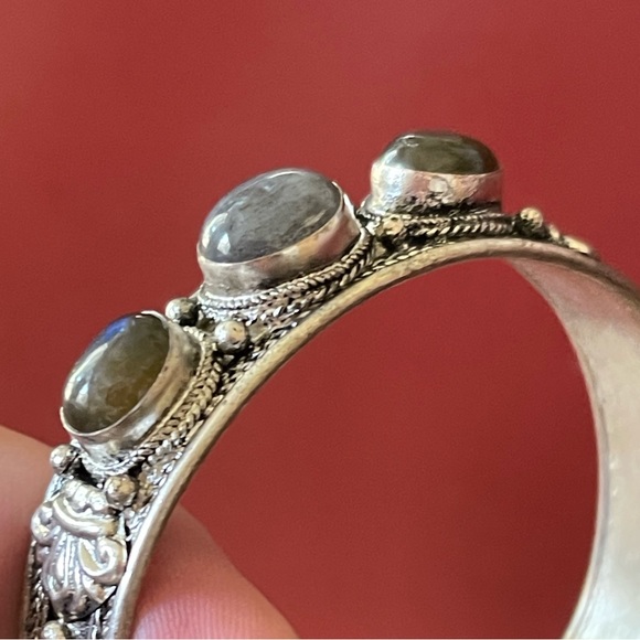 Genuine Tibetan silver gemstone bracelets - Picture 5 of 11